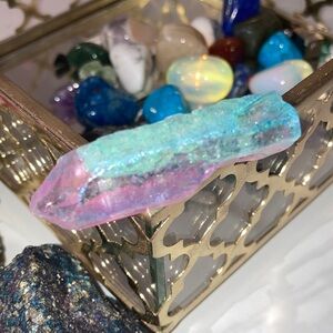 Iridescent Crystal Aura Quartz pendant